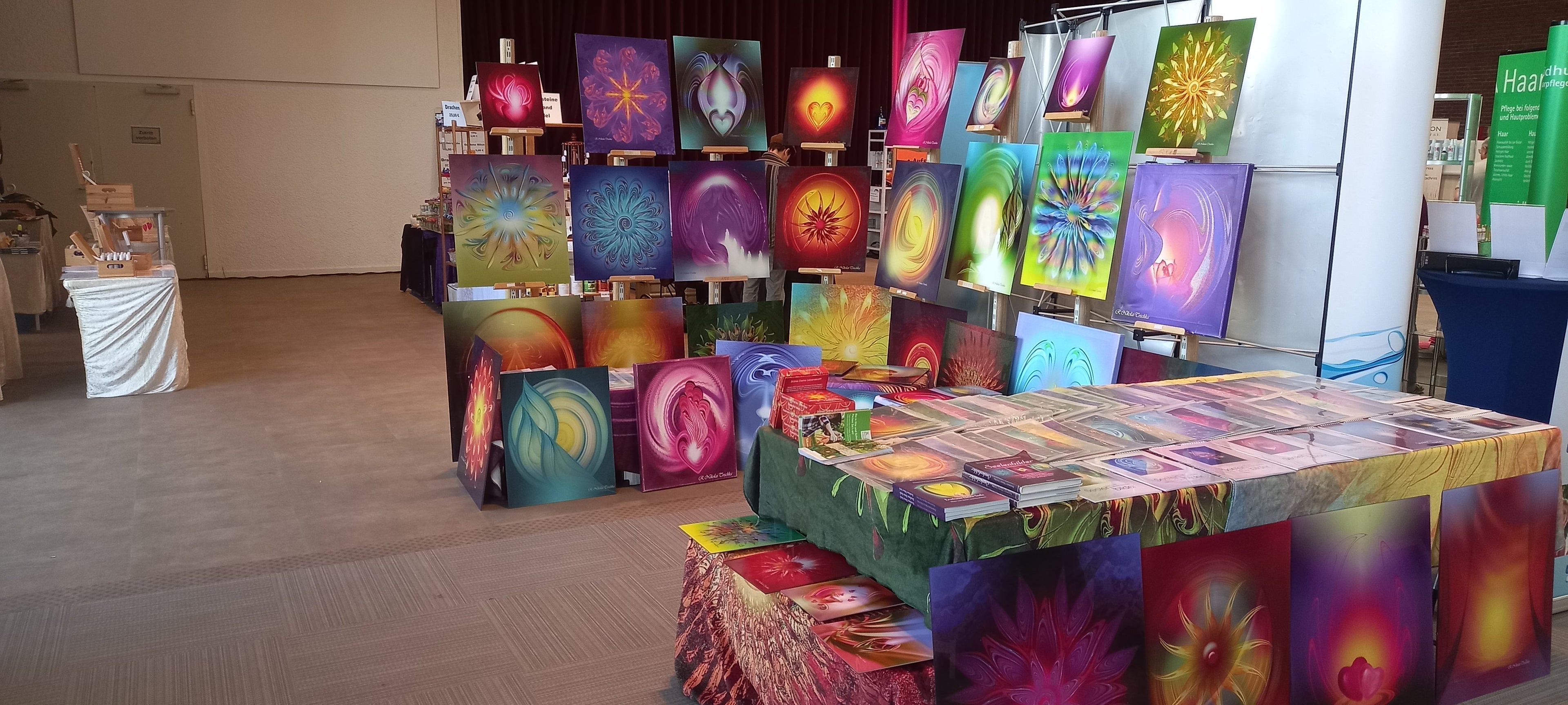 Rosemarie Nikolai-Trischkas Seelenbilder kommen zu Ihnen nach Hause!